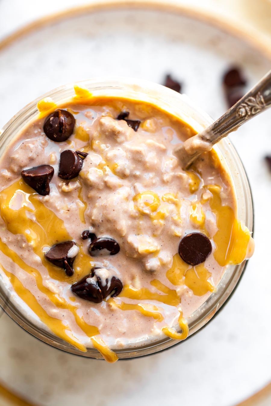 Chocolate Peanut Butter Overnight Oats - Stephanie Kay Nutrition