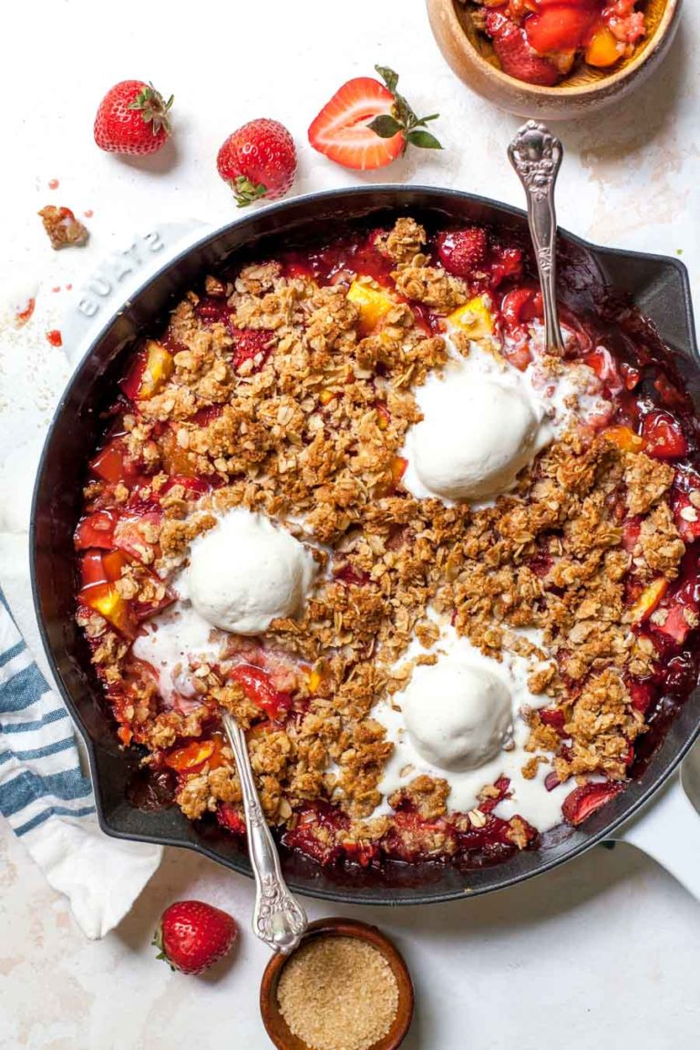 StrawberryNectarine Fruit Crisp with Ginger Streusel Dishing Out Health