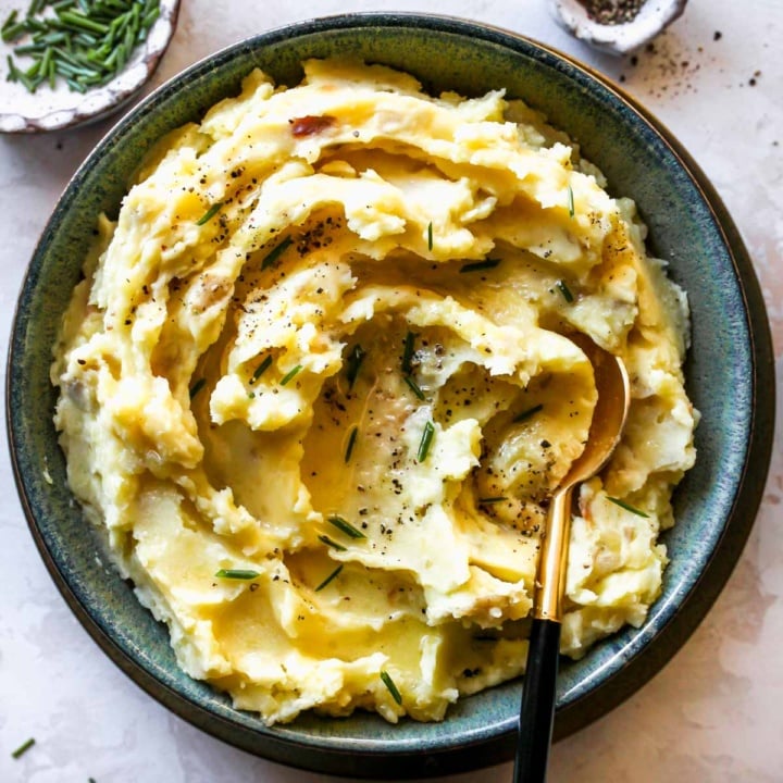 Roasted Garlic Mascarpone Mashed Potatoes Dishing Out Health Roasted Garlic Mascarpone Mashed Potatoes Dishing Out Health